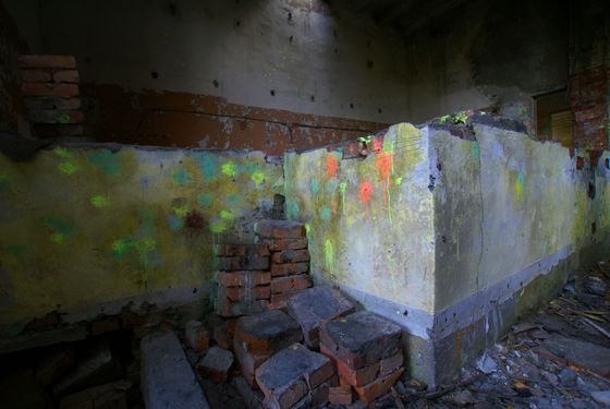 033
